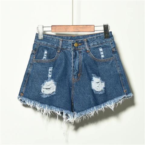 Ripped loose denim shorts
